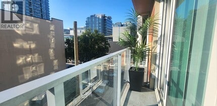 180 E 2nd Ave in Vancouver, BC - Building Photo - Building Photo