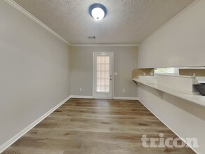 60 Beaverdam Ct in Covington, GA - Building Photo - Building Photo