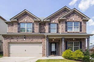 639 Ocean Ave in Canton, GA - Building Photo