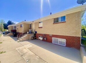 351 S Eliot St in Denver, CO - Building Photo - Building Photo