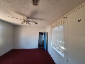 922 Grand Ave, Unit A in Yazoo City, MS - Foto de edificio - Building Photo