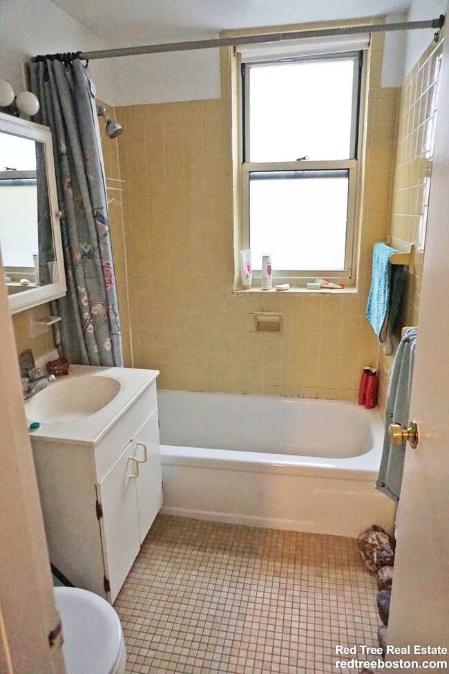 20 Colborne Rd in Boston, MA - Building Photo - Building Photo