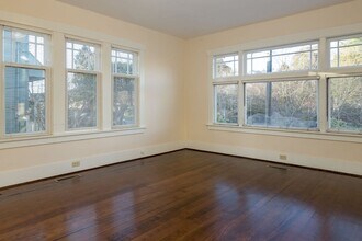 3217 NW 65th St in Seattle, WA - Building Photo - Building Photo