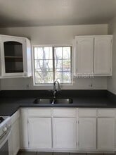 299 W Claremont St in Pasadena, CA - Building Photo - Building Photo