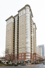 Paces 325 in Atlanta, GA - Building Photo - Building Photo