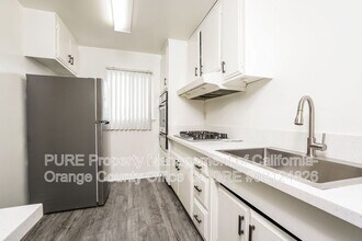 8542 Orinda Cir in Huntington Beach, CA - Building Photo - Building Photo