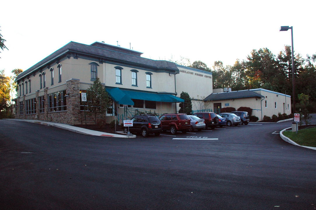 15 Storm St in Stroudsburg, PA - Building Photo