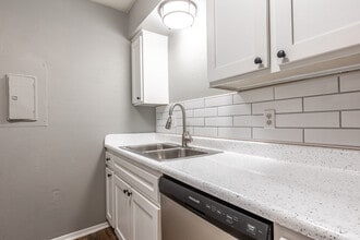Weston Corsicana in Corsicana, TX - Foto de edificio - Interior Photo