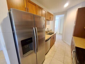 330 SW 14th Ave in Fort Lauderdale, FL - Building Photo - Building Photo