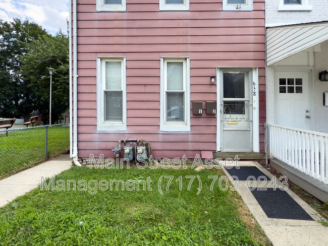 property at 658 Walnut St