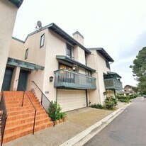 8271 Caminito Modena in San Diego, CA - Building Photo
