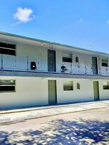 113 NW 27th Ave in Fort Lauderdale, FL - Building Photo