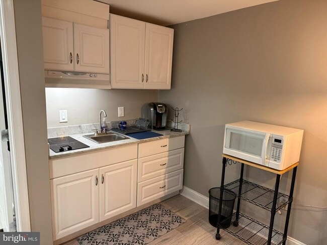 2568 Ambling Cir in Crofton, MD - Building Photo - Building Photo