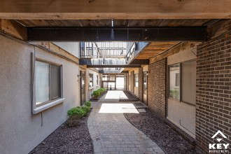 Pheasant Run Apartments in Wichita, KS - Building Photo - Building Photo