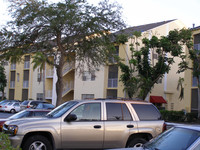 Hammocks Trails in Miami, FL - Foto de edificio - Building Photo