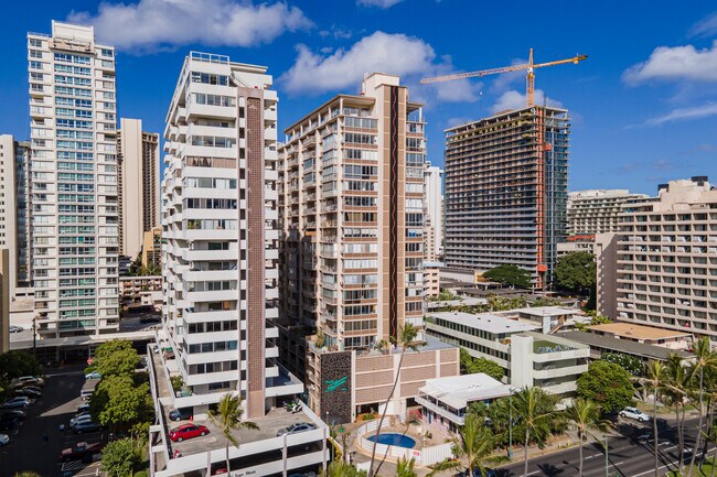 Waikiki Skyliner in Honolulu, HI - Building Photo - Building Photo