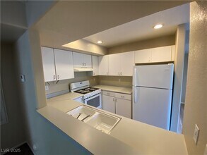 5000 Red Rock St in Las Vegas, NV - Building Photo - Building Photo