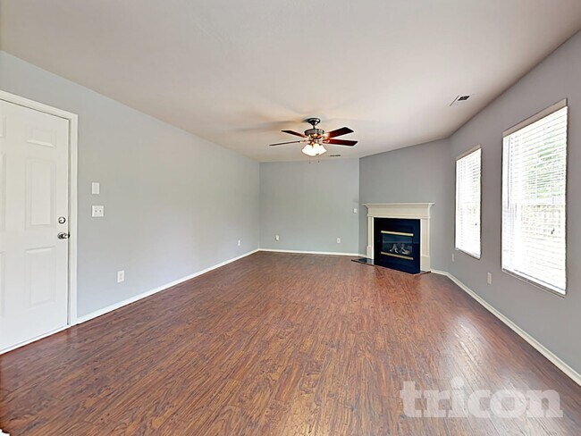 4312 Larkhaven Village Dr in Charlotte, NC - Foto de edificio - Building Photo