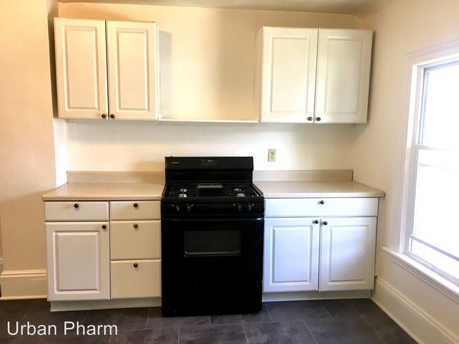451 4th St NW in Grand Rapids, MI - Building Photo - Building Photo