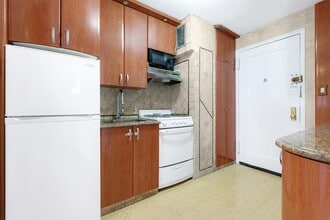65-35 Yellowstone Blvd in Queens, NY - Building Photo - Building Photo