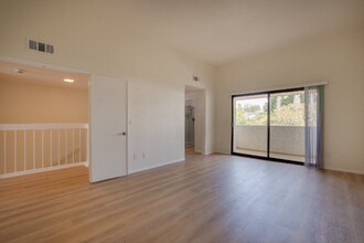 7413 Caminito Carlotta in San Diego, CA - Building Photo - Building Photo