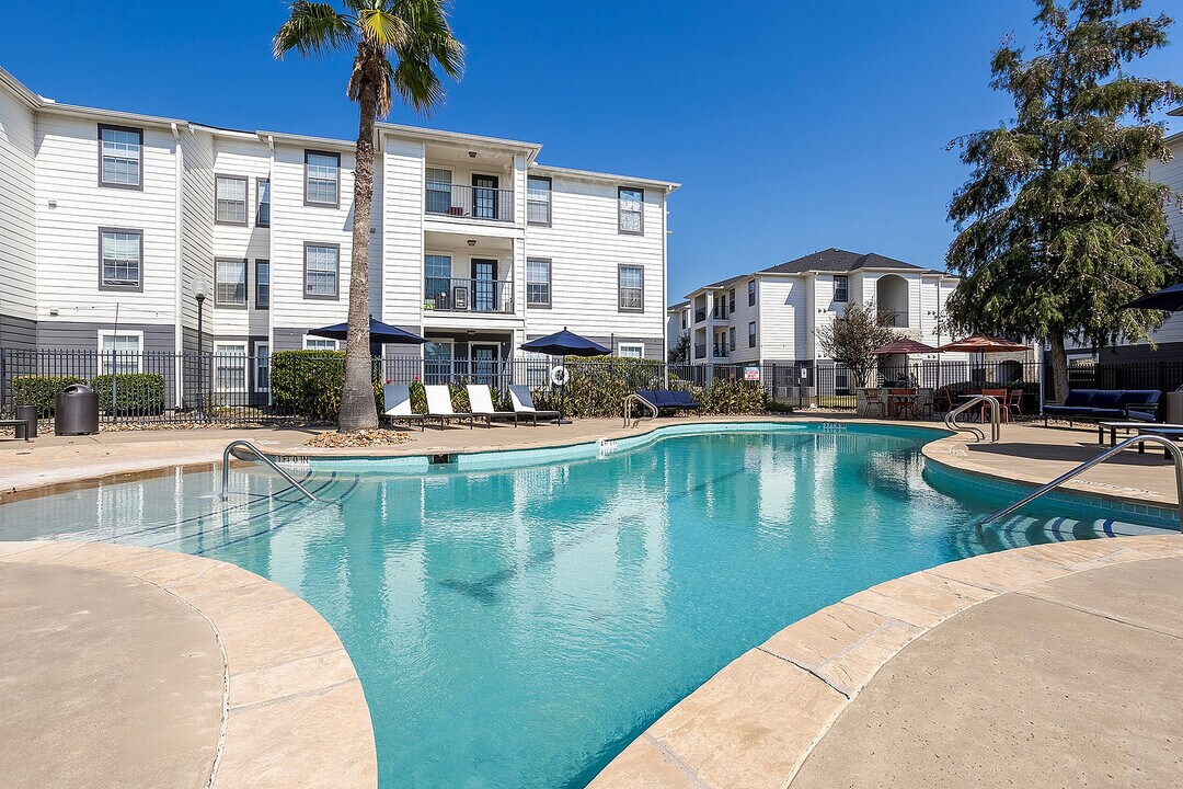 Crossing Place in College Station, TX - Foto de edificio