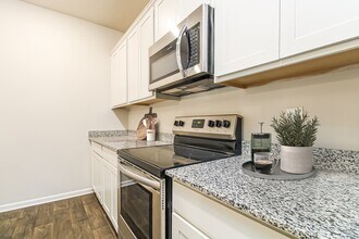 306 High Grv Wy in Columbia, SC - Building Photo - Building Photo