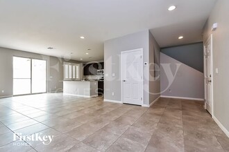 3952 Free Bird Crest Ave in North Las Vegas, NV - Building Photo - Building Photo
