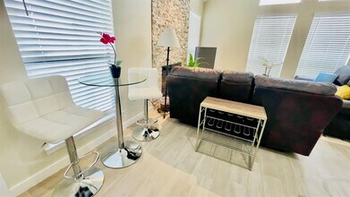 2902 Cole St in Austin, TX - Building Photo - Building Photo