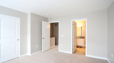 VWA The Villages at Waggoner Park Apartment in Blacklick, OH - Building Photo - Interior Photo