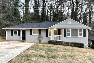 1978 Glendale Dr in Decatur, GA - Building Photo