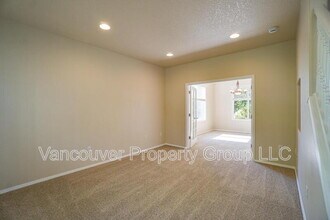 2200 NE 106th St in Vancouver, WA - Building Photo - Building Photo