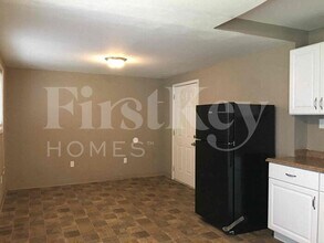 13 Montclair Ct in Florissant, MO - Building Photo - Building Photo