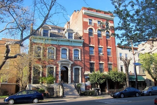 174 Grand St in Jersey City, NJ - Building Photo - Building Photo