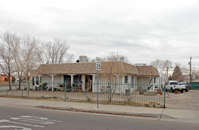 1016 Coal Ave SW in Albuquerque, NM - Building Photo - Building Photo