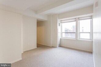 1425 Locust St in Philadelphia, PA - Building Photo - Building Photo