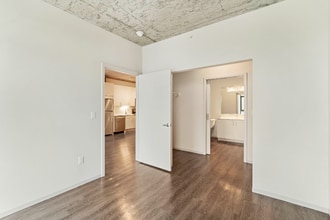 747 S Clark St in Chicago, IL - Building Photo - Building Photo