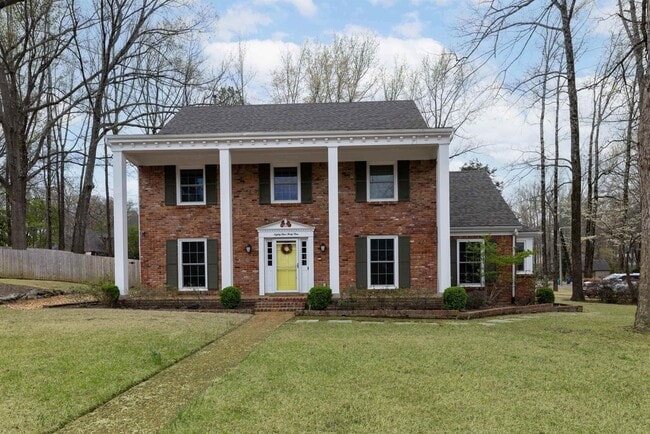 property at 8441 Dogwood Rd