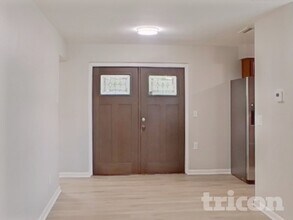 1745 Woodridge Dr in Clearwater, FL - Building Photo - Building Photo