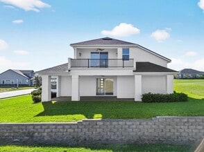 200 Snowy Orchid Way in Lake Alfred, FL - Foto de edificio - Building Photo