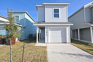 12105 Floral Blossom in Converse, TX - Building Photo