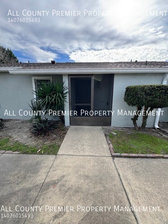 415 Dorchester Square in Lake Mary, FL - Building Photo