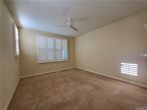 32 Kempton-Unit -Stonegate - Santa Clara in Irvine, CA - Building Photo - Building Photo