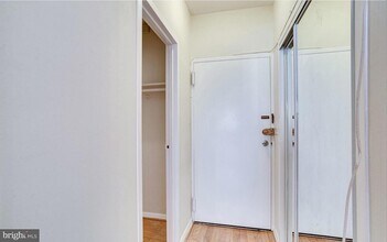 1711 Massachusetts Ave NW, Unit 319 in Washington, DC - Building Photo - Building Photo
