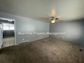 1487 Stanger Dr in Idaho Falls, ID - Foto de edificio - Building Photo