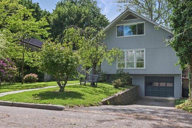 property at 40 S Ferris St