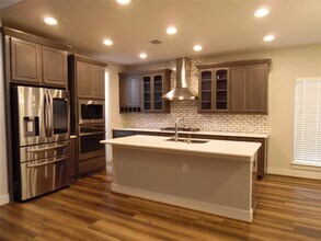 225 Eagle Ford Dr in Kyle, TX - Building Photo - Building Photo