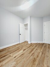 42 Stevens Ave, Unit 2 in Jersey City, NJ - Building Photo - Building Photo