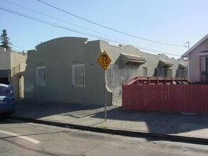 3721 Allendale Ave in Oakland, CA - Building Photo - Building Photo