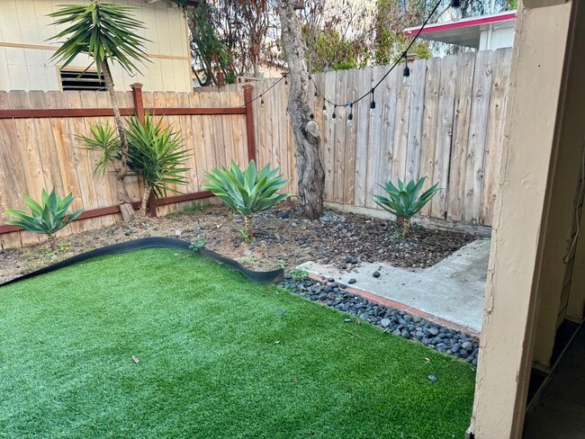 2280 Pentuckett Ave in San Diego, CA - Building Photo - Building Photo